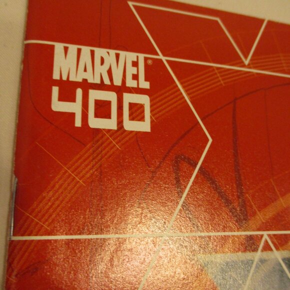 Marvel Uncanny X-Men Medium Black White Blue Red Graphic Comic Book Bundle - Picture 6 of 8